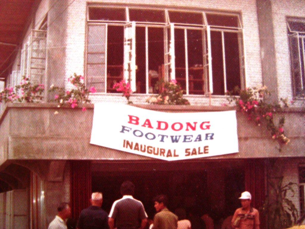 Badong Footwear